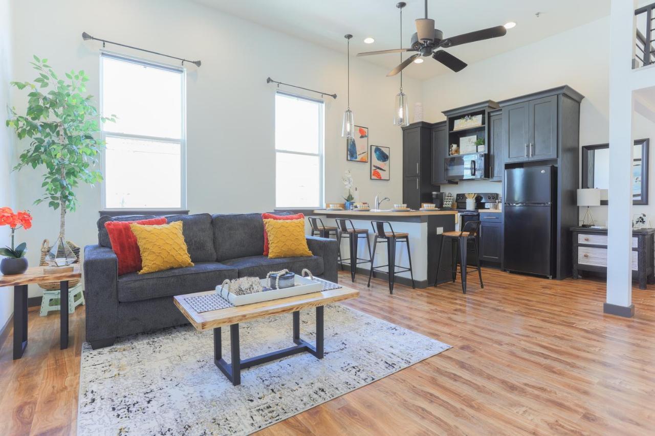 Old West Studio Lofts West Tampa Bagian luar foto