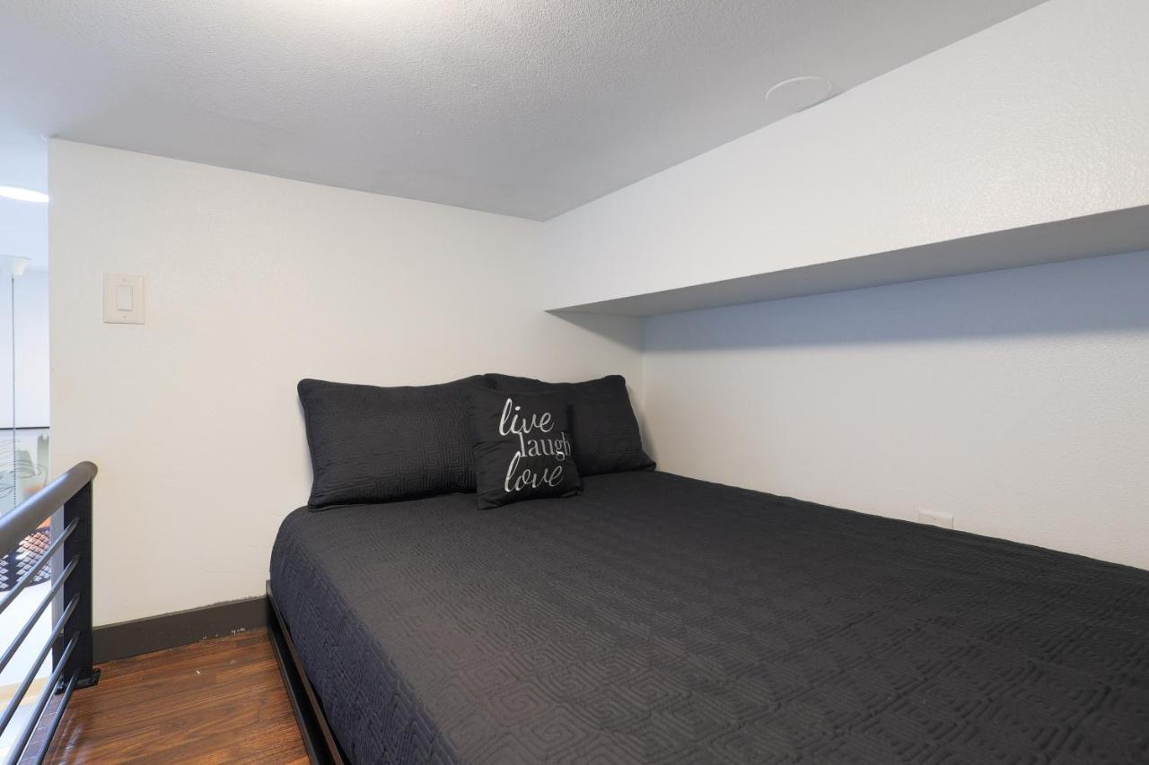 Old West Studio Lofts West Tampa Bagian luar foto