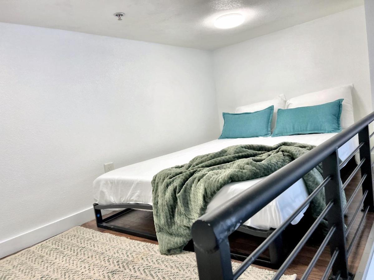 Old West Studio Lofts West Tampa Bagian luar foto