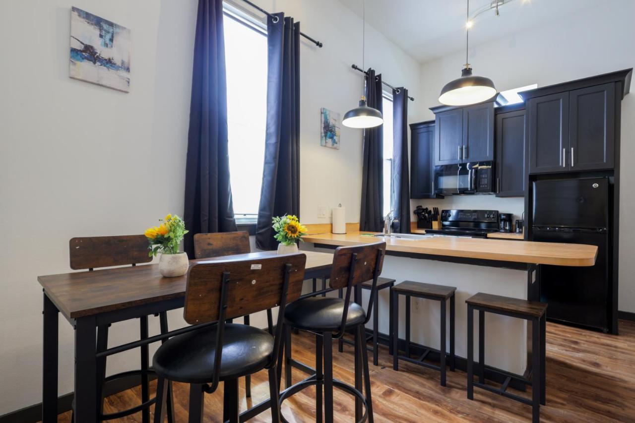 Old West Studio Lofts West Tampa Bagian luar foto
