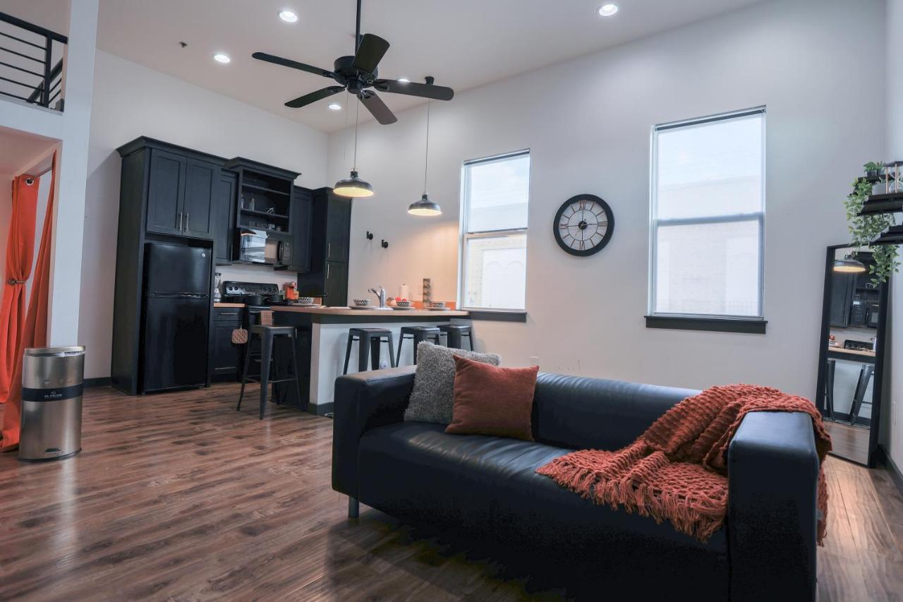 Old West Studio Lofts West Tampa Bagian luar foto