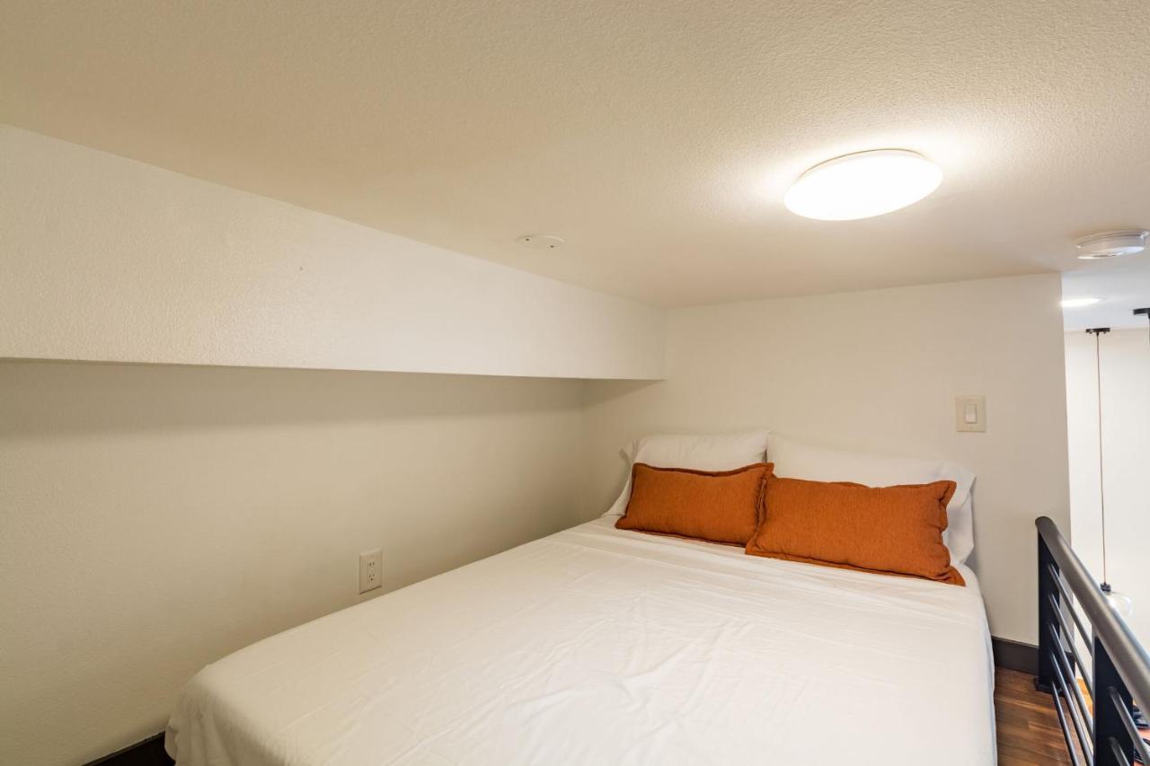 Old West Studio Lofts West Tampa Bagian luar foto