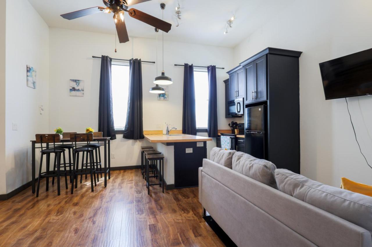 Old West Studio Lofts West Tampa Bagian luar foto