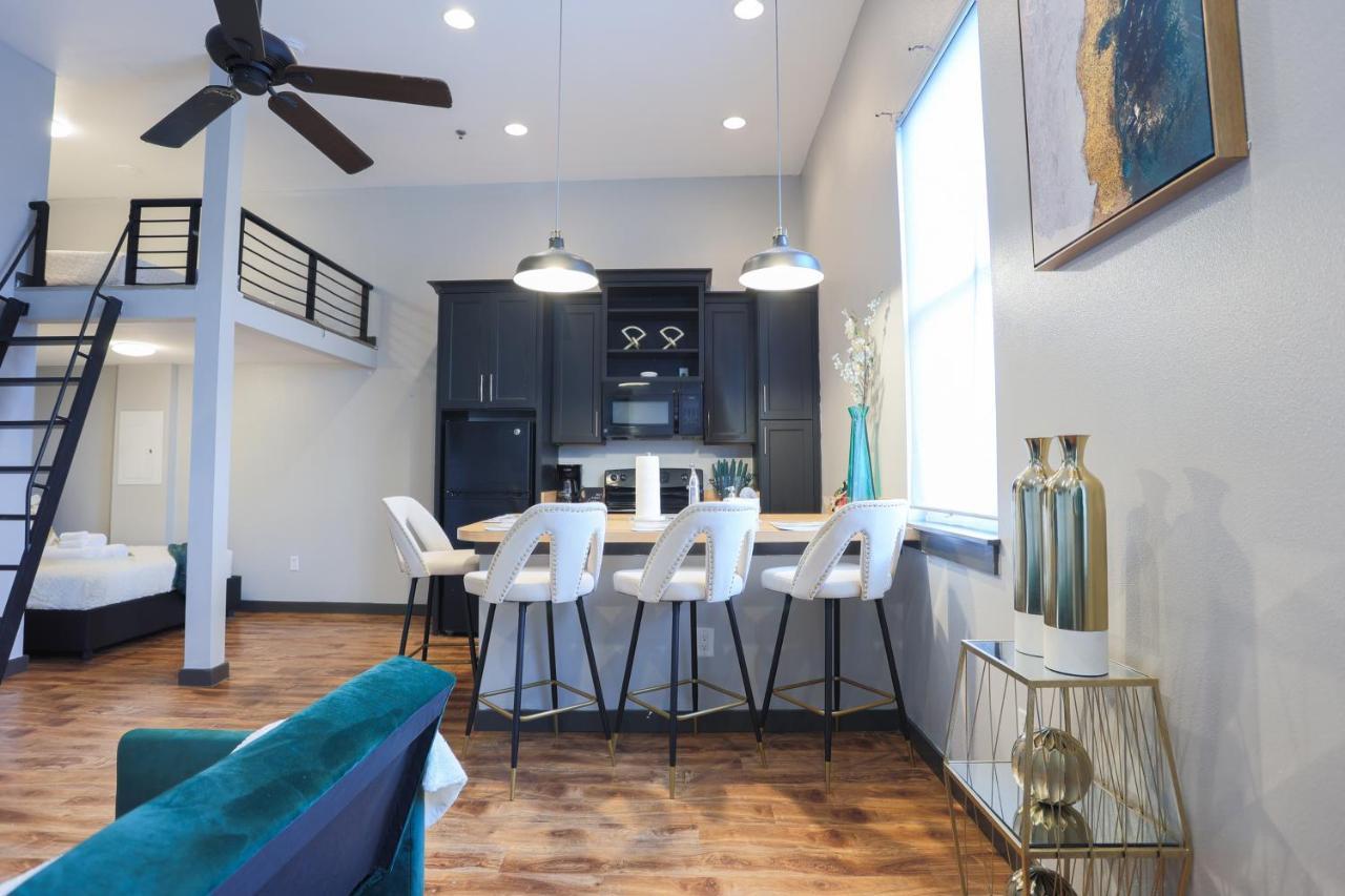 Old West Studio Lofts West Tampa Bagian luar foto
